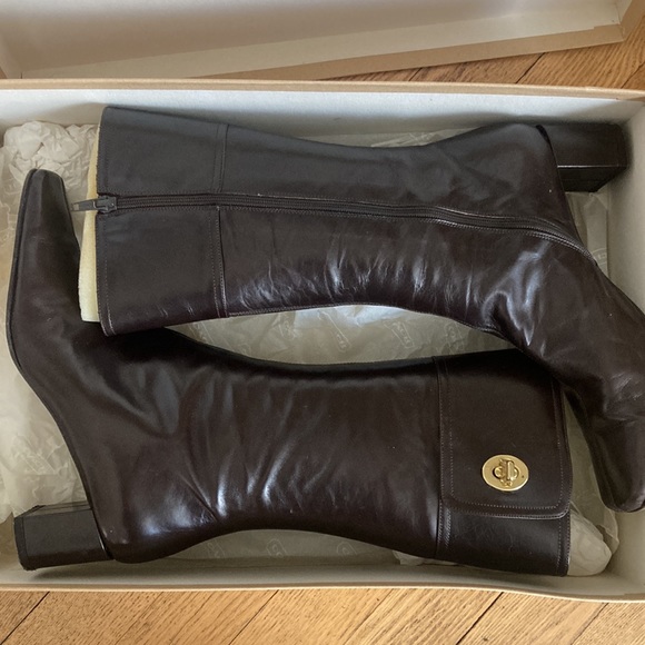 Coach Boots - Picture 2 of 3